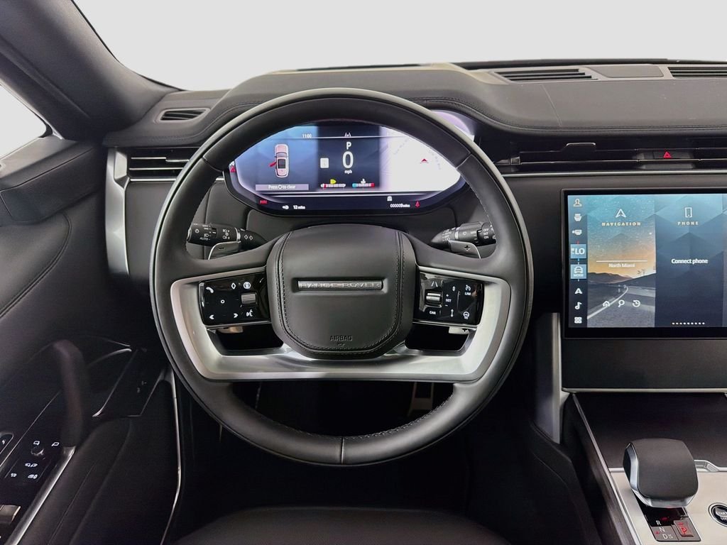 New 2026 Eiger Grey Land Rover SE image 24