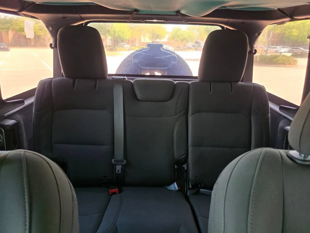 Used 2018 Silver Jeep Sport S 4x4 image 24
