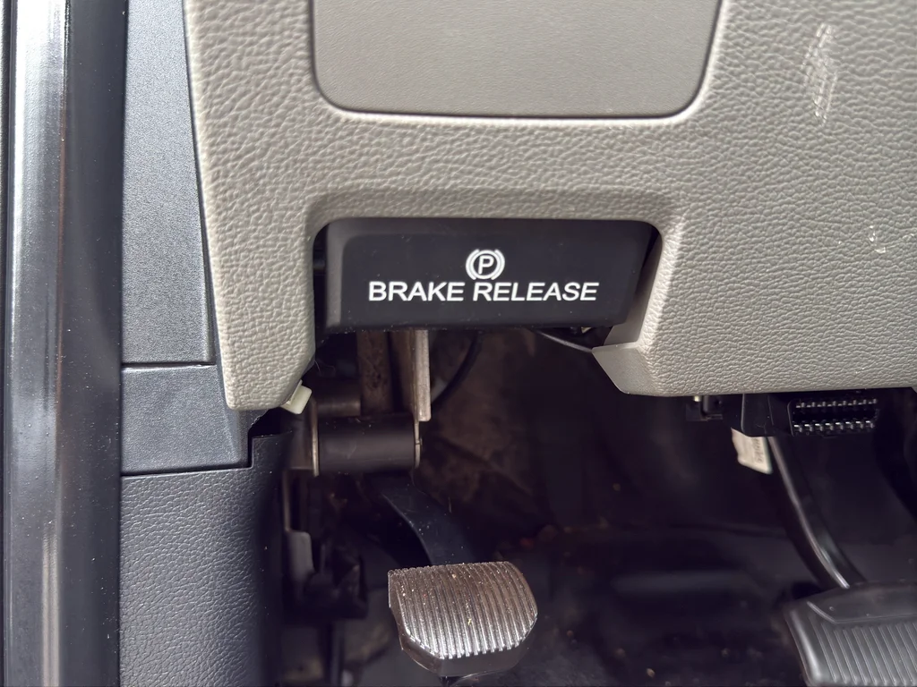Used 2019 Oxford White Ford XL image 23