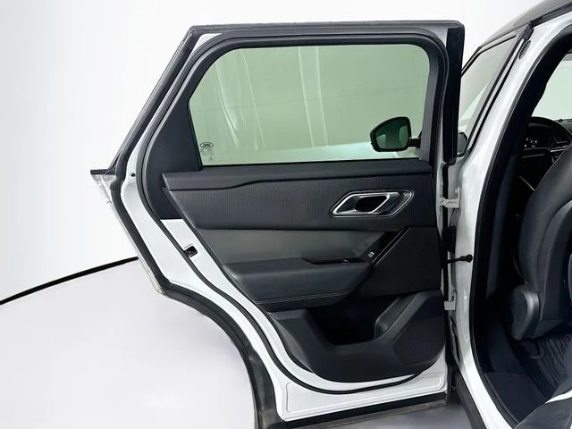 Used 2021 White Land Rover S image 23