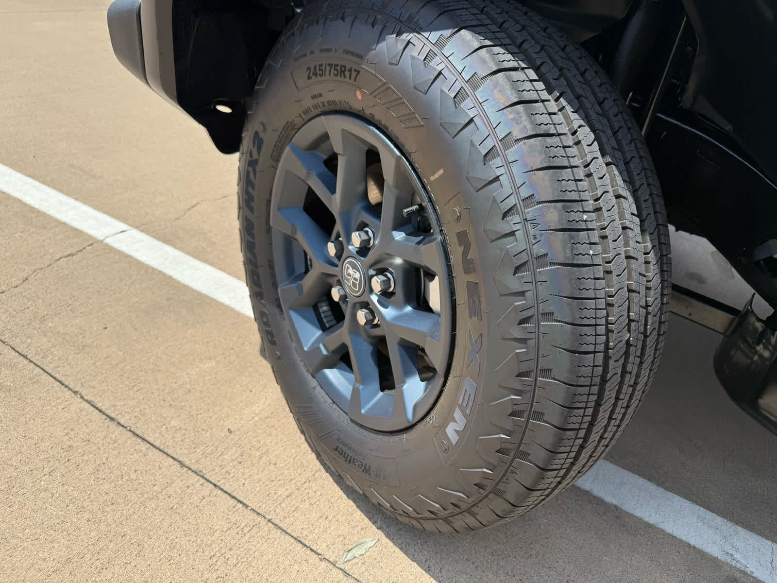 New 2026 Bright White Clear-Coat Exterior Paint Jeep 85th Anniversary image 10