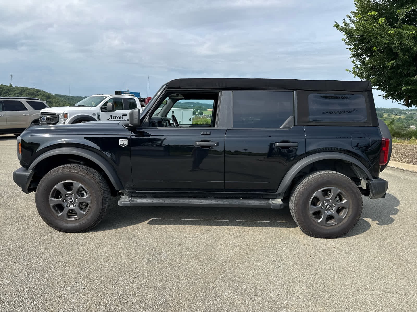 Used 2023 Shadow Black Ford Big Bend image 2