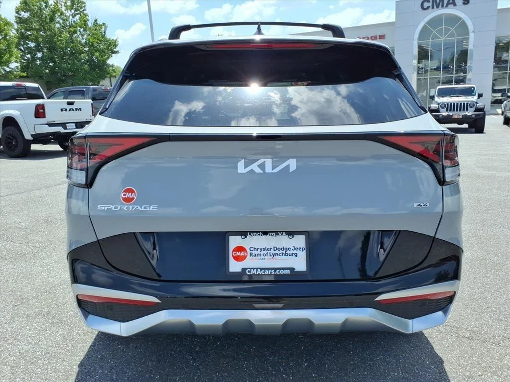 Used 2025 Wolf Gray Kia SX-Prestige image 5