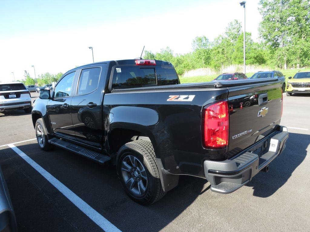 Used 2020 Black Chevrolet Z71 image 16