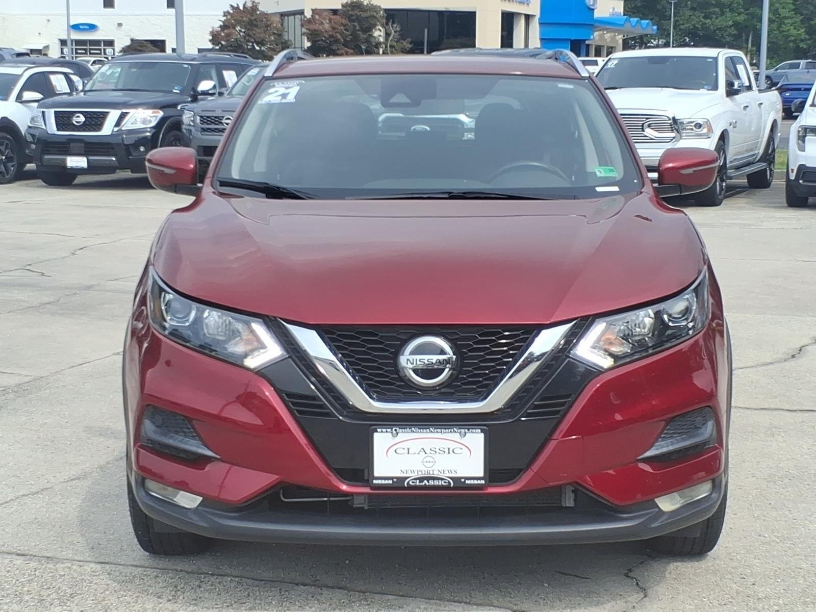 Used 2021 Scarlet Ember Tintcoat Nissan SV image 2