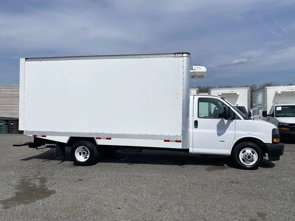 Used 2024 White GMC Work Van image 7