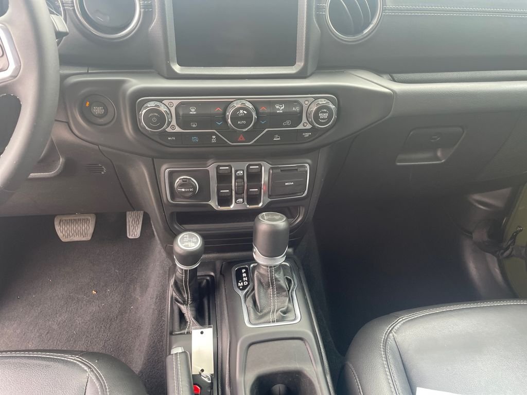 Used 2023 Green Clearcoat Jeep Sahara 4xe image 11