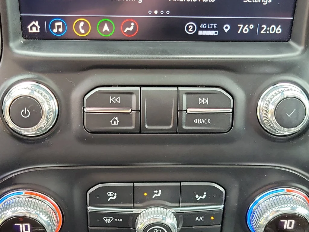 Used 2021 White GMC AT4 image 30