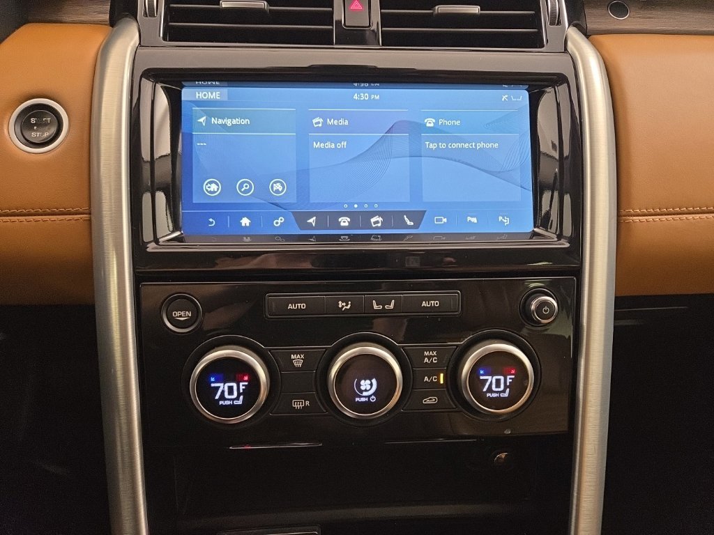 Used 2018 Fuji White Land Rover HSE Luxury image 15