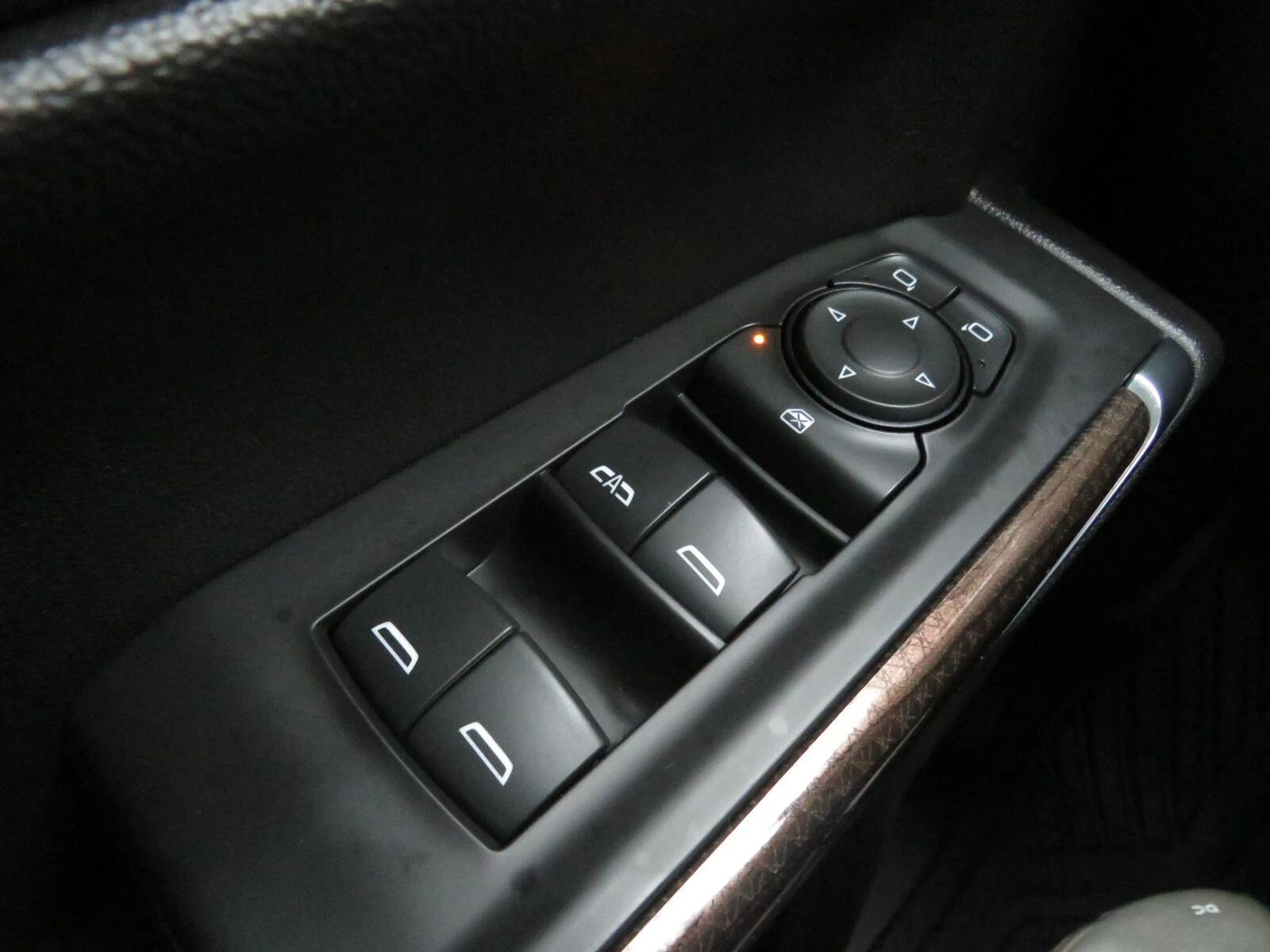 Used 2021 NORTHSKY BLUE METALLIC Chevrolet LT Trail Boss image 30