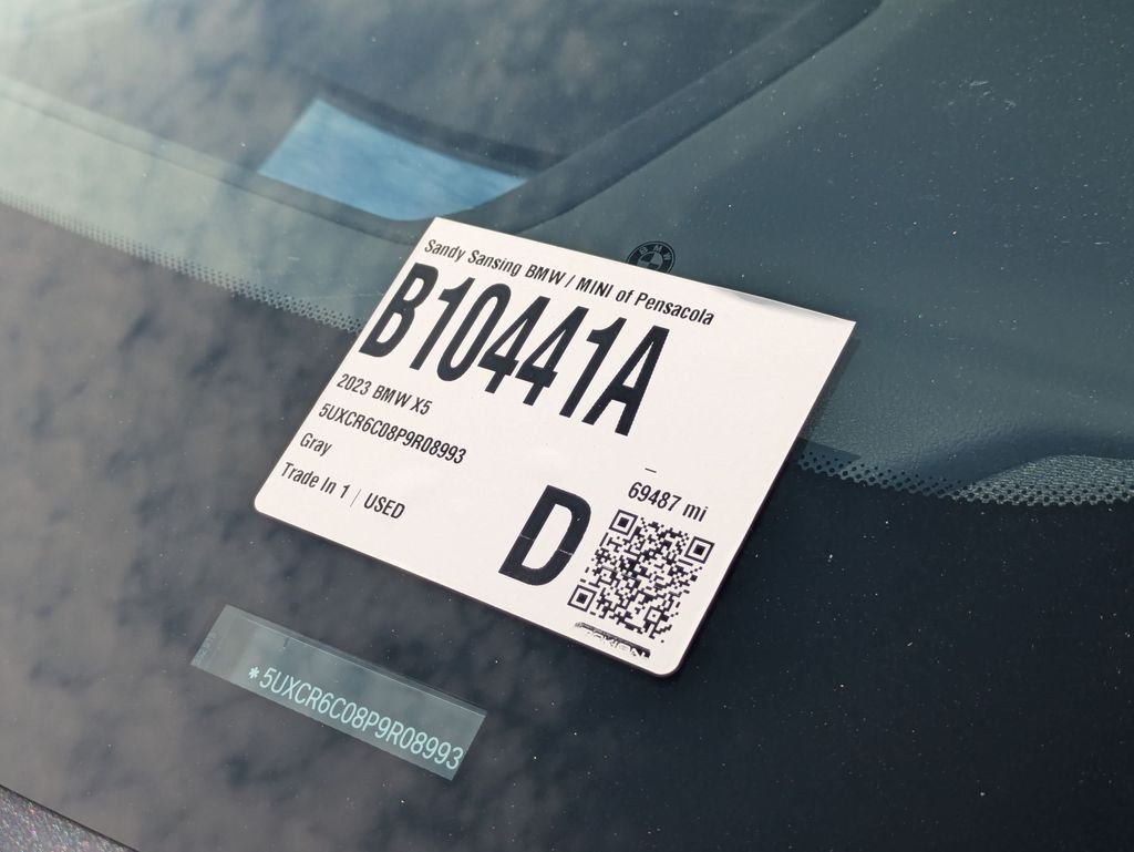 Used 2023 Gray BMW xDrive40i image 7