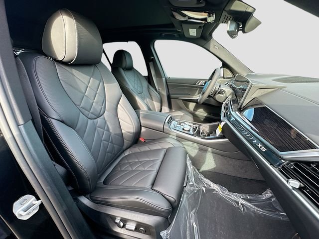 New 2026 Black BMW xDrive50e image 21