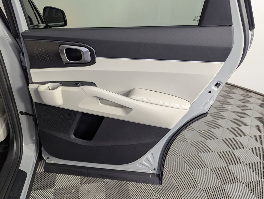 New 2026 Wolf Gray Kia EX image 32