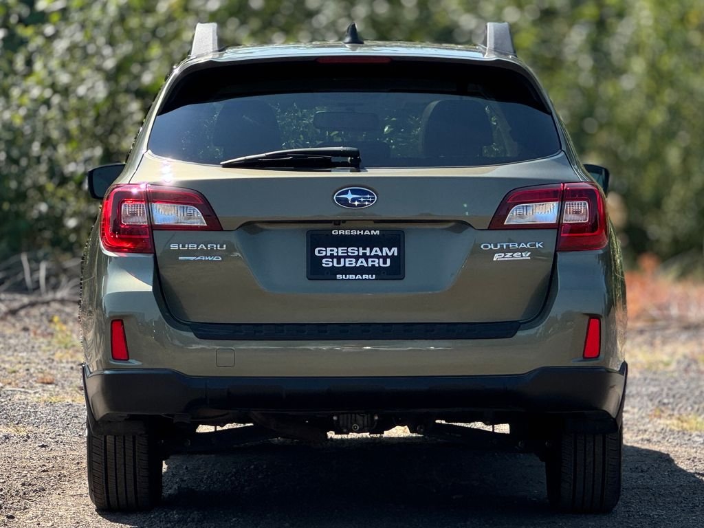 Used 2016 Wilderness Green Metallic Subaru 2.5i image 6