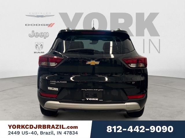 Used 2025 Black Chevrolet LT image 4
