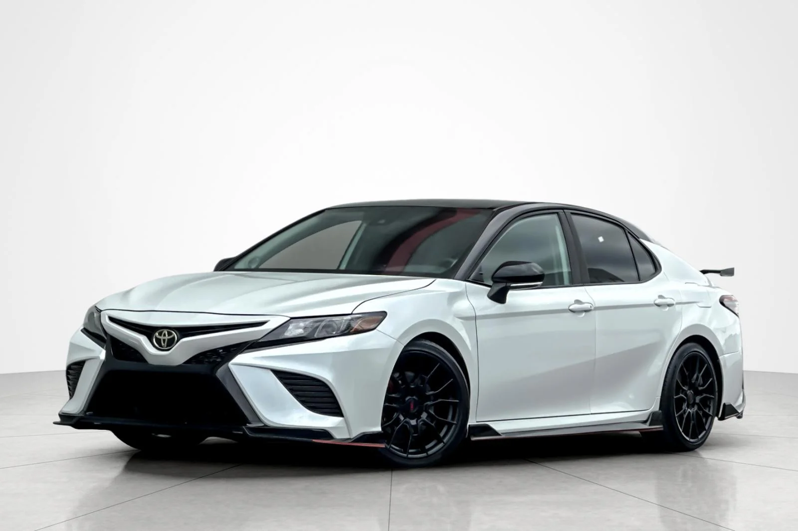 Certified Used 2022 WIND CHILL PEARL/BLK Toyota TRD V6 image 1