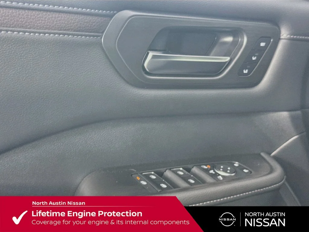 New 2026 Black Nissan Platinum image 22
