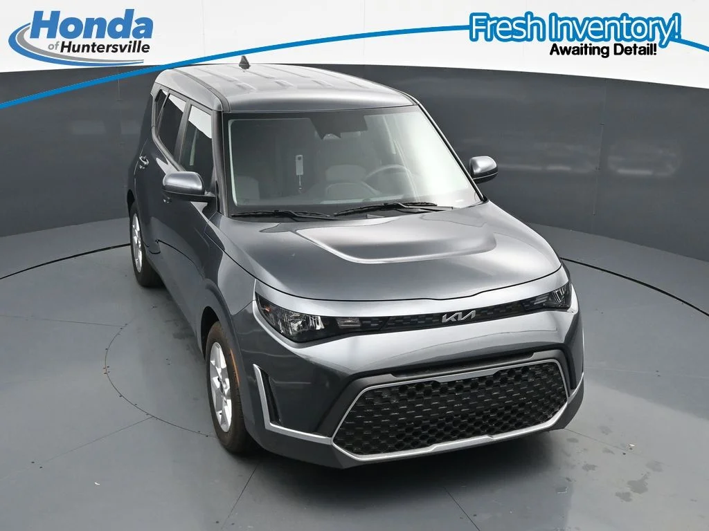 2025 Kia Soul LX - Photo 18