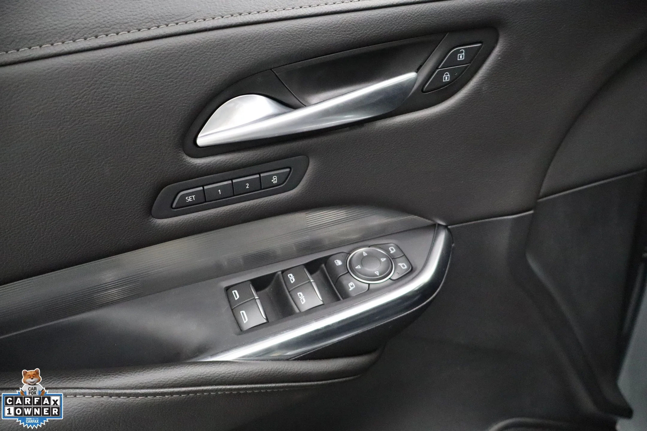Used 2025 Silver Cadillac Premium Luxury image 13