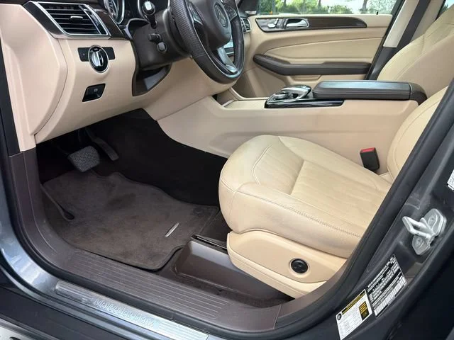 Used 2017 Gray Mercedes-Benz GLE 350 image 9