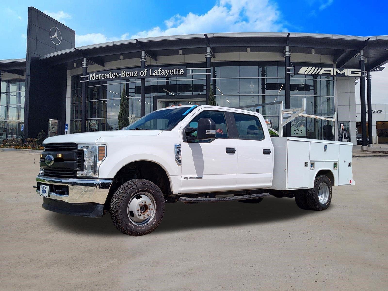 2019 Ford F-350 Super Duty Chassis Cab XL