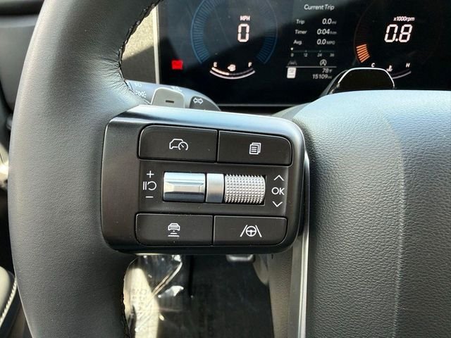 Used 2026 White Hyundai SEL image 17