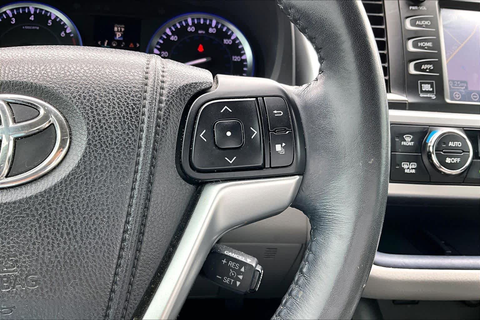 Used 2015 Silver Sky Metallic Toyota Limited image 24