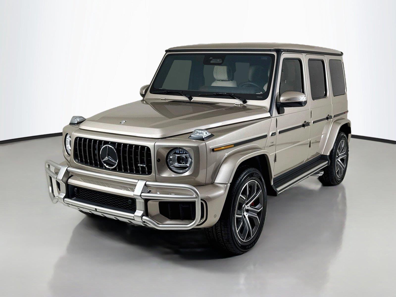 Used 2026 MANUFAKTUR Desert Silver Metallic Mercedes-Benz AMG® G 63 | AMG® Cross Spoke Wheels | Performance Pkg image 9