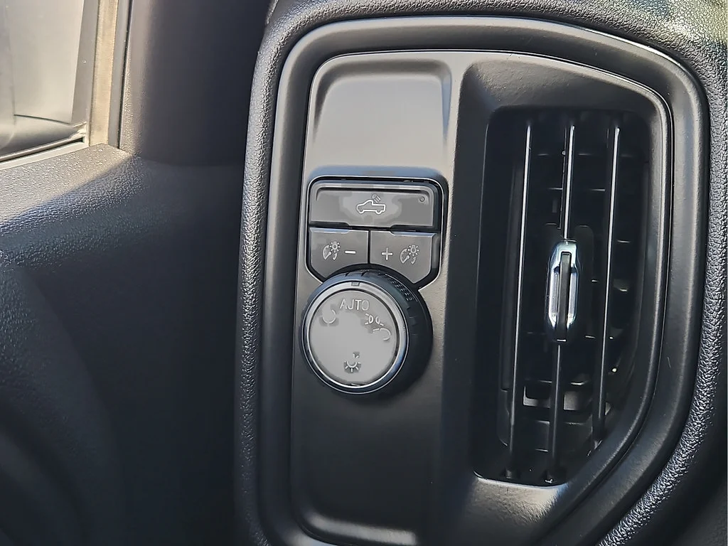 Used 2025 Summit White Chevrolet Custom image 15
