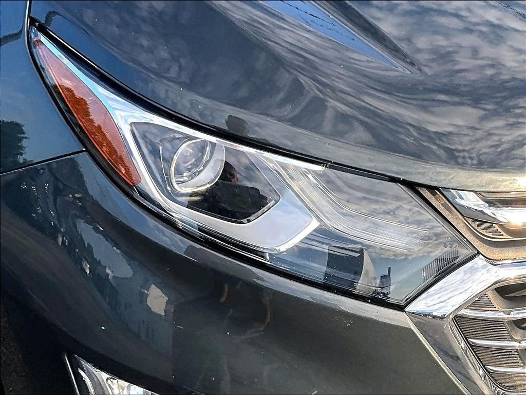Used 2020 Gray Chevrolet Premier image 31