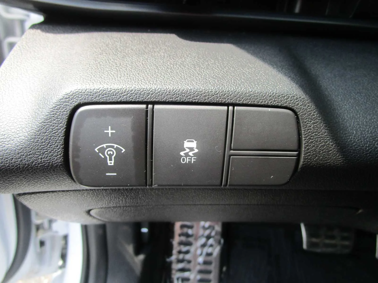 Used 2025 Serenity White Hyundai SEL Sport image 13