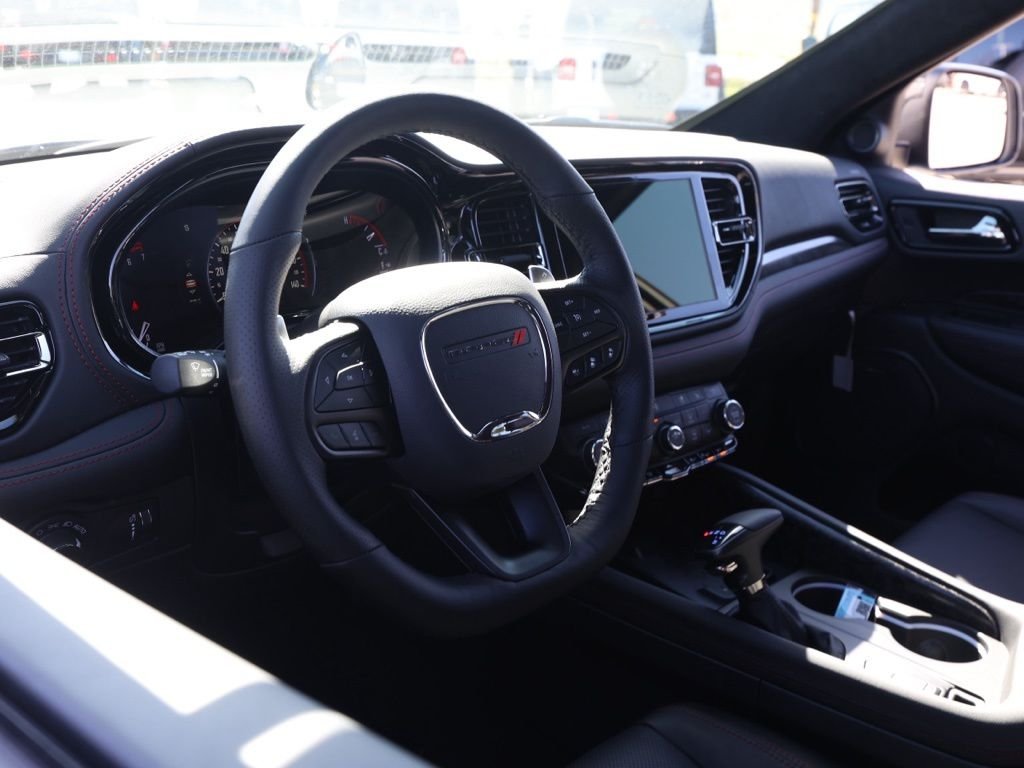 New 2026 White Knuckle Clear-Coat Exterior Paint Dodge GT Premium HEMI V8 image 13