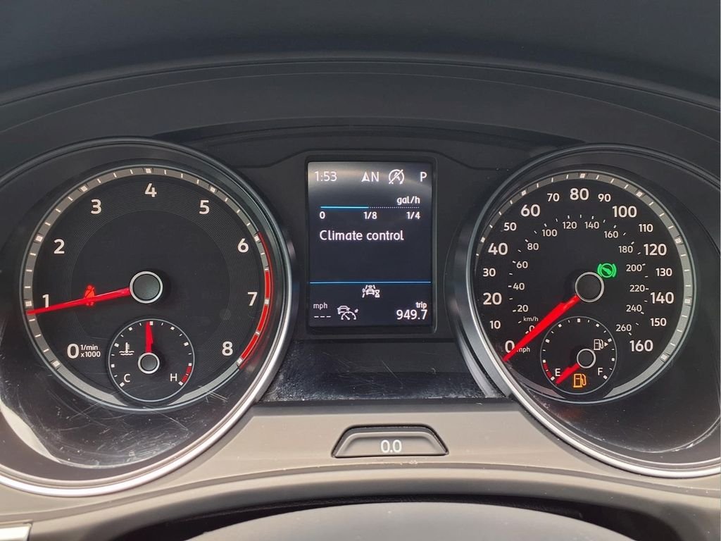 Used 2021 Gray Volkswagen 3.6L V6 SE w/Technology R-Line image 20