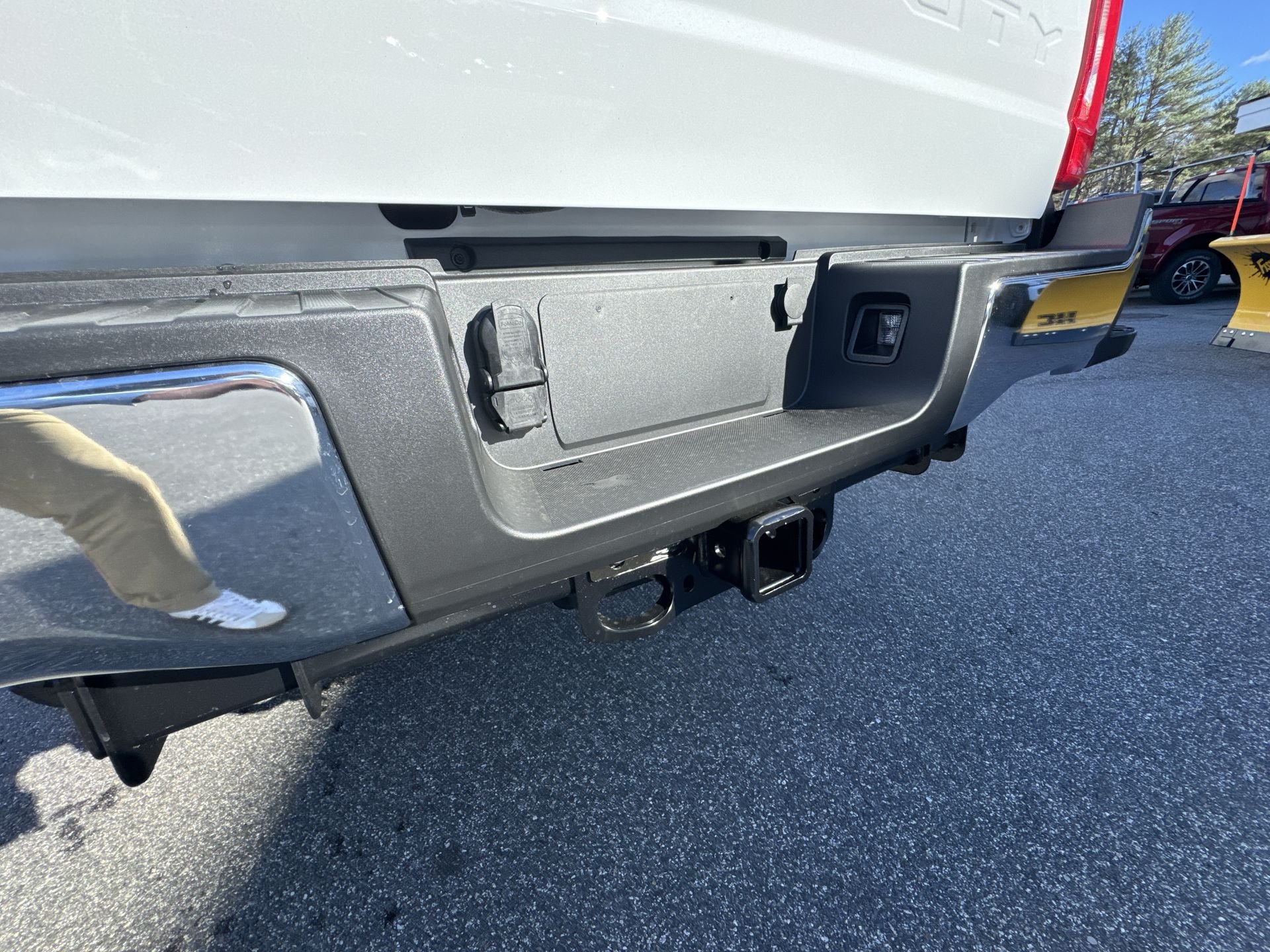 New 2026 Oxford White Ford F-350® XL image 5