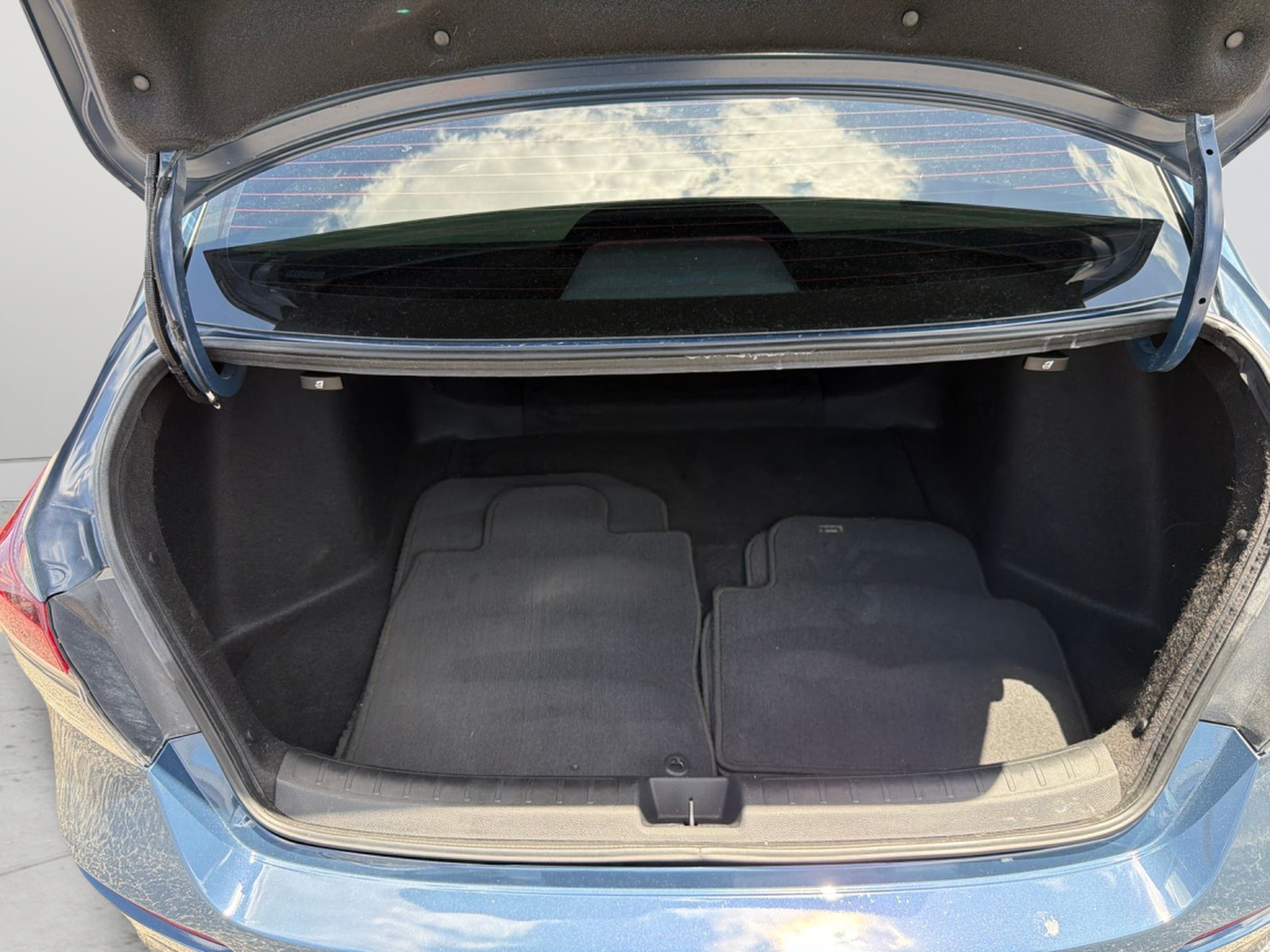 Used 2025  Honda Sport image 31