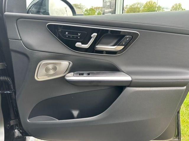 New 2026 MANUFAKTUR exclusive graphite grey magno Mercedes-Benz GLC 300 image 24