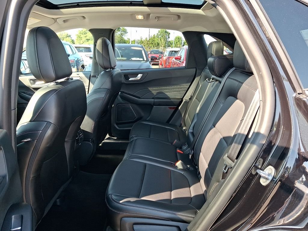 Certified Used 2023 Black Metallic Ford Platinum image 11
