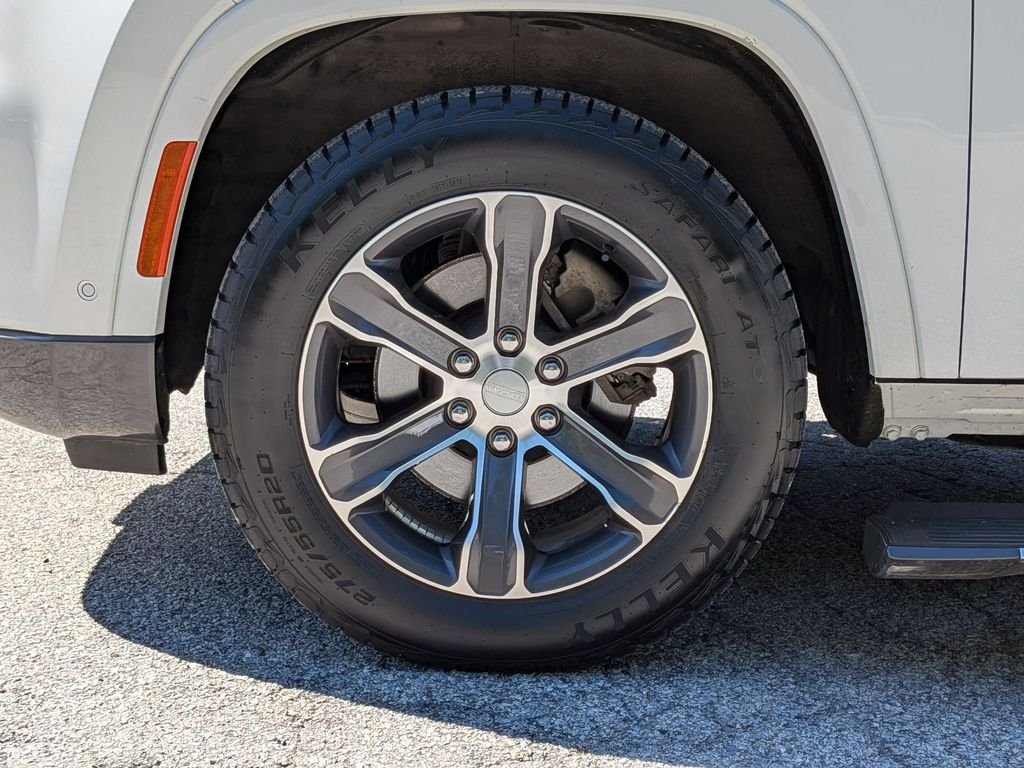 Used 2022 White Jeep Series I image 40