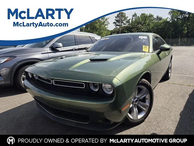2023 Dodge Challenger SXT Auto's photo