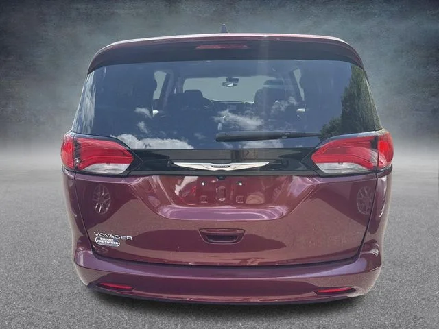 Used 2023 Red Chrysler LX image 6