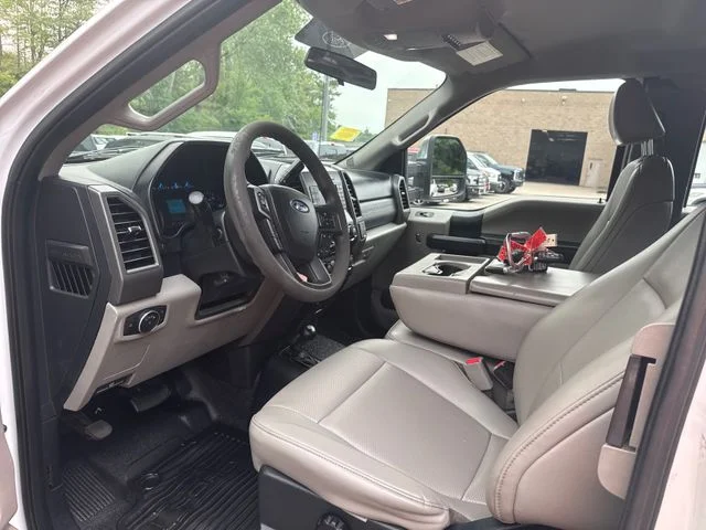Used 2017 Oxford White Ford XL image 11