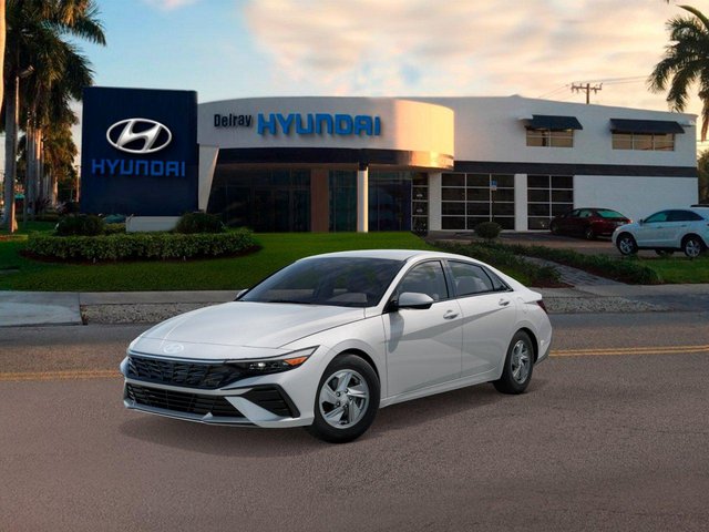 2026 Hyundai ELANTRA SE