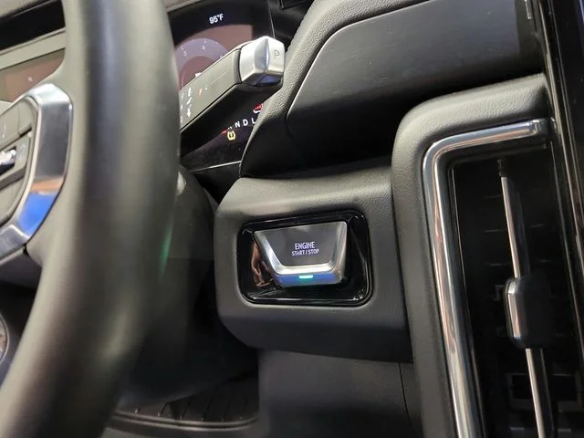Used 2025 Black GMC Denali image 41