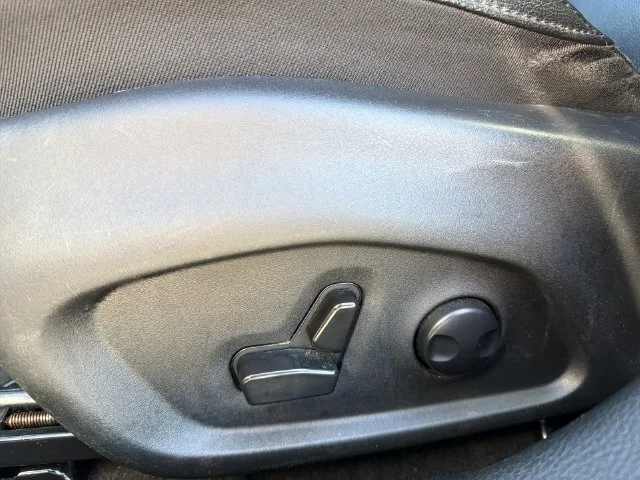 Used 2024 Gray Jeep Limited image 33