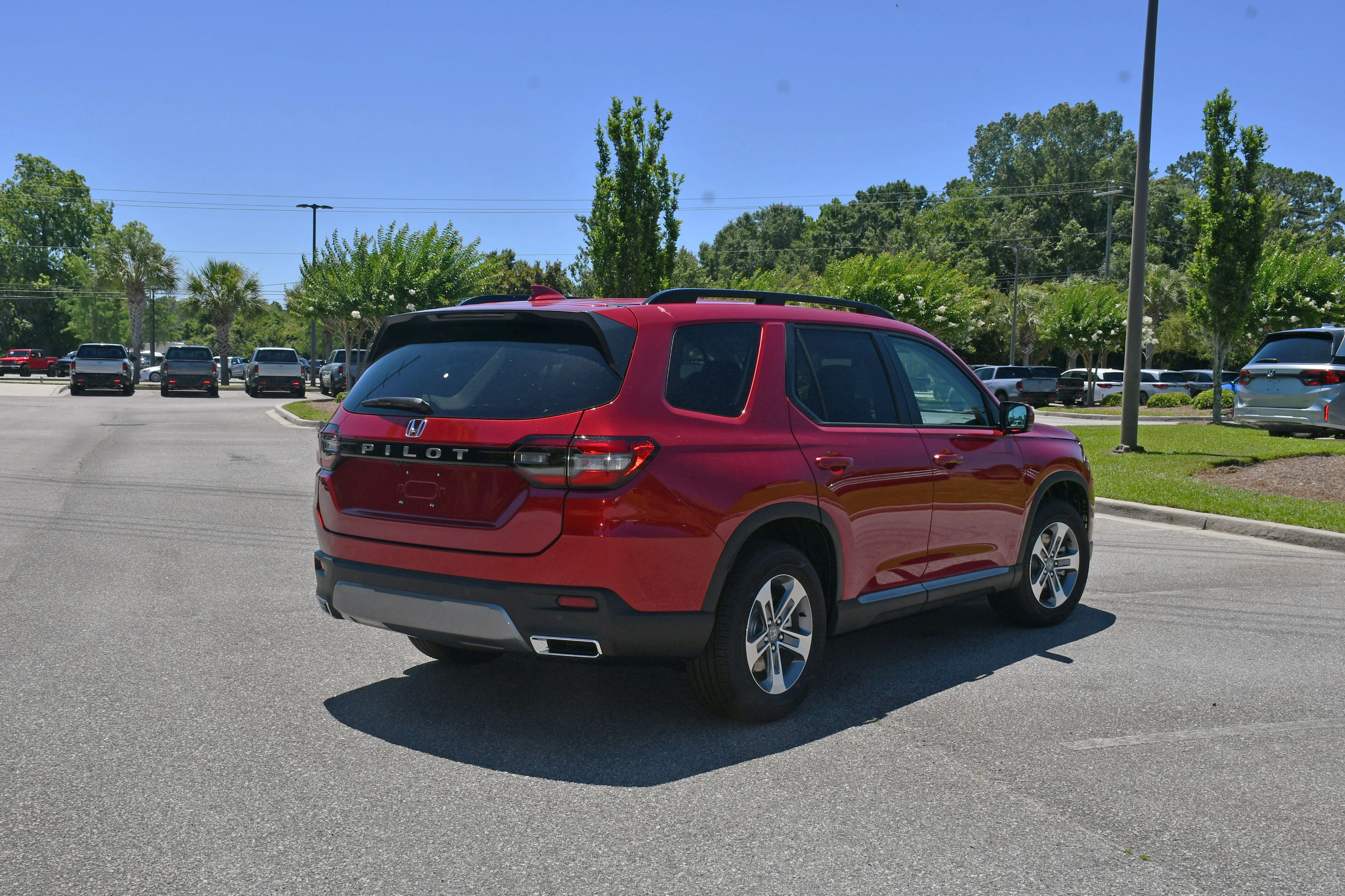 New 2026 Radiant Red Metallic II Honda EX-L image 2