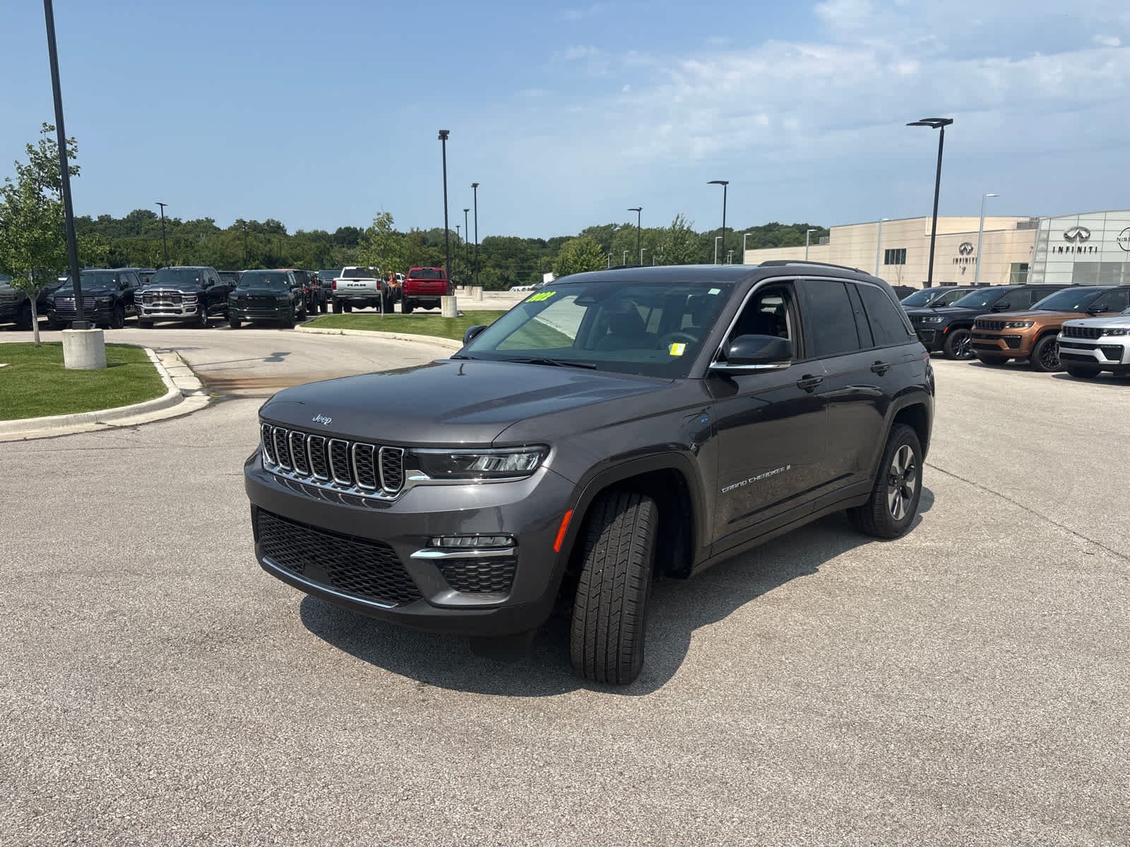 Used 2022 Baltic Gray Metallic Clearcoat Jeep  image 5