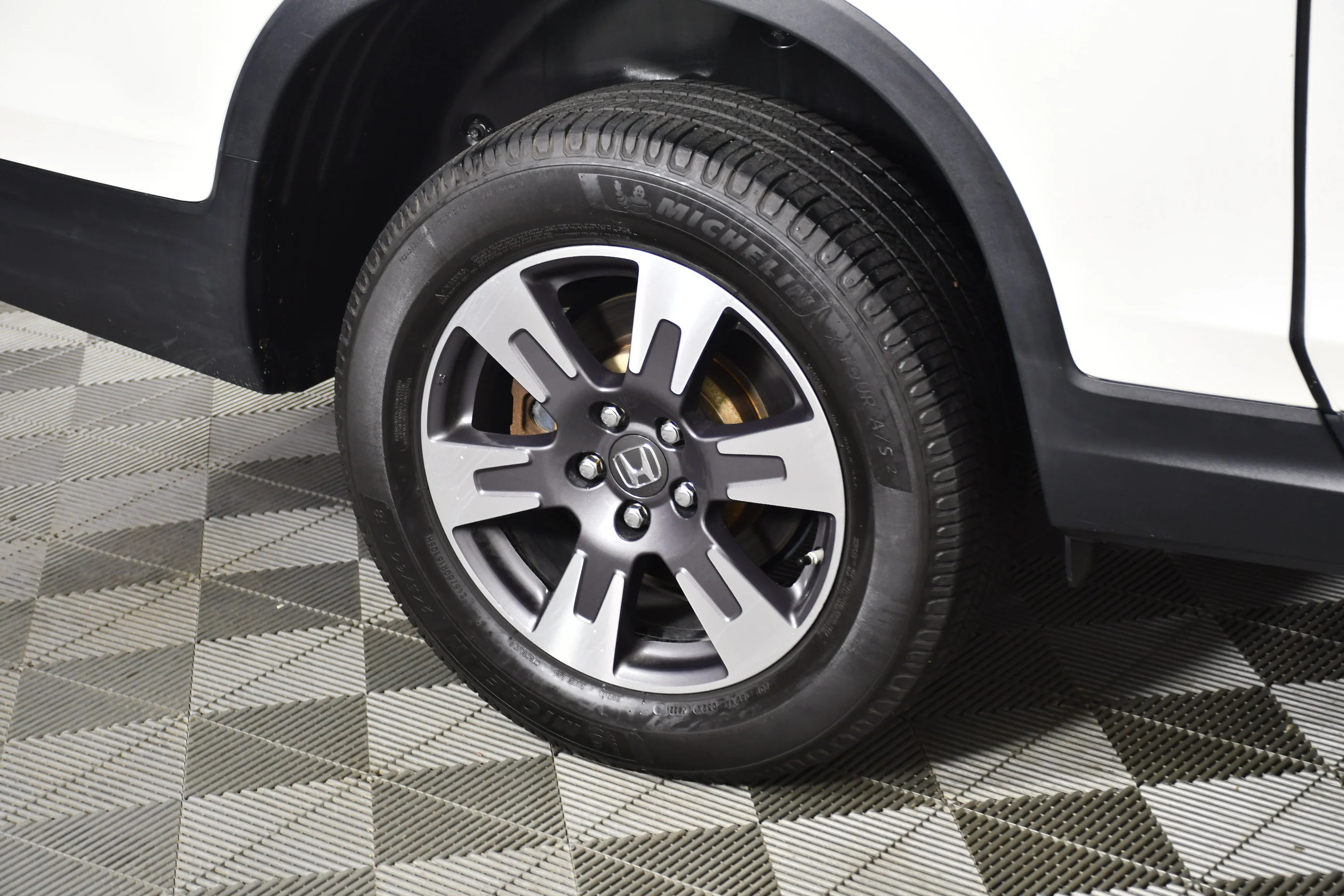 Used 2019 White Diamond Pearl Honda RTL-E image 58