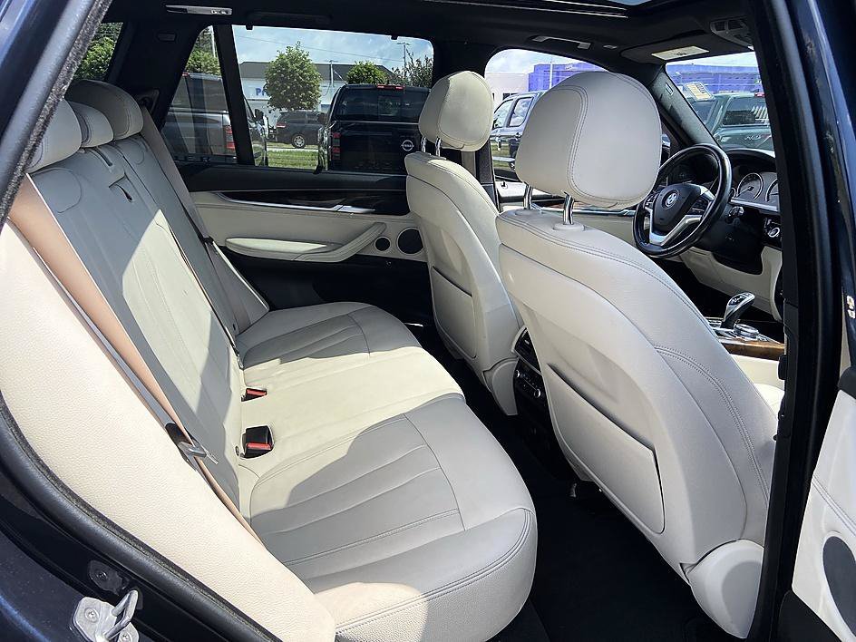 Used 2018 Imperial Blue Metallic BMW xDrive35i image 19
