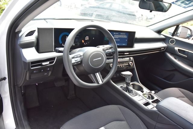 2025 Hyundai Sonata SE - Photo 24