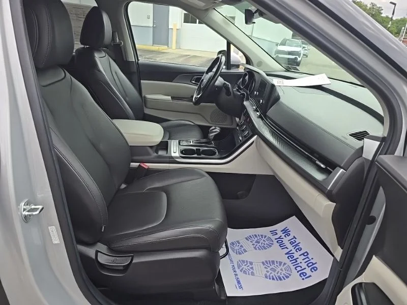 Used 2022 Silver Kia LXS image 31